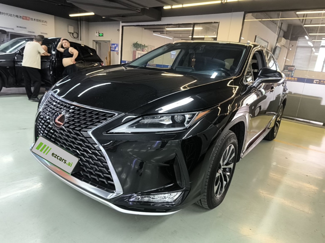 RX 2020 Facelift 300 RWD Elite
