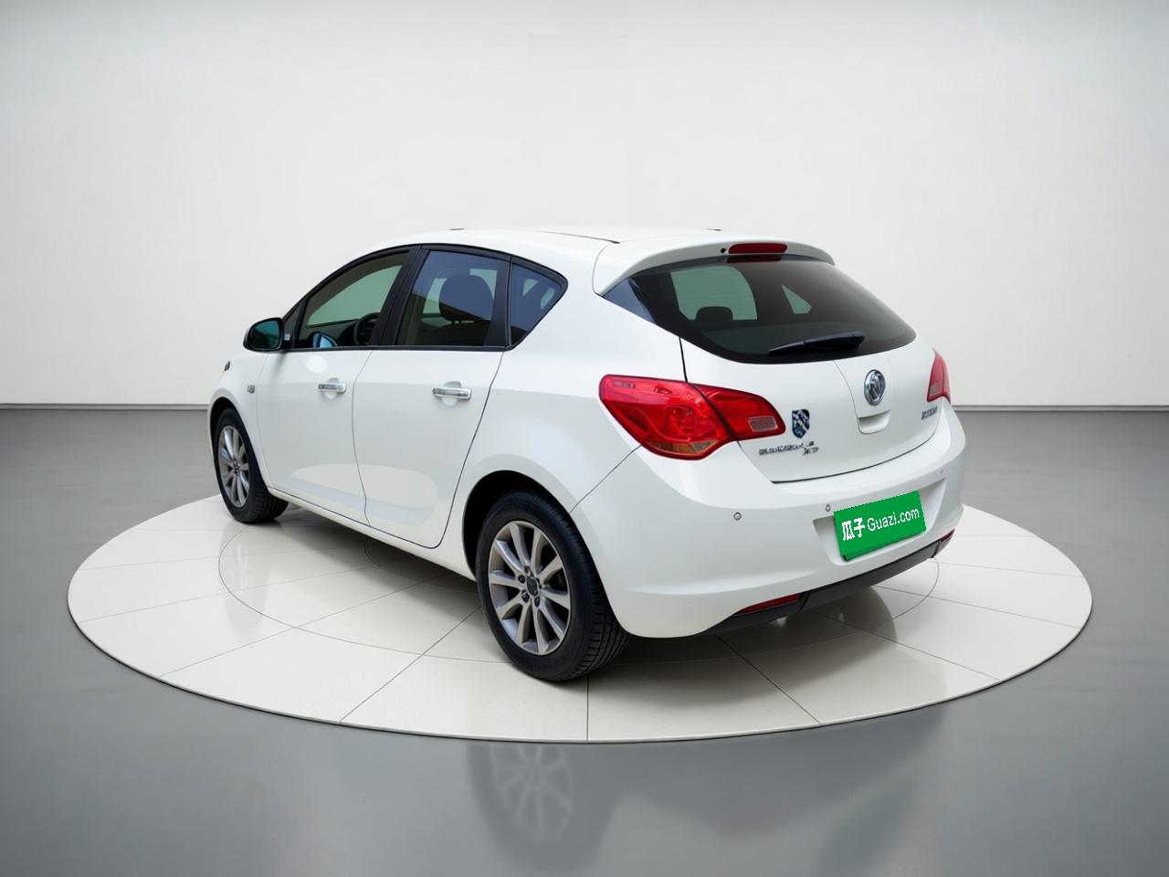 Excelle 2014 XT 1.6L AT Fashion photo 4