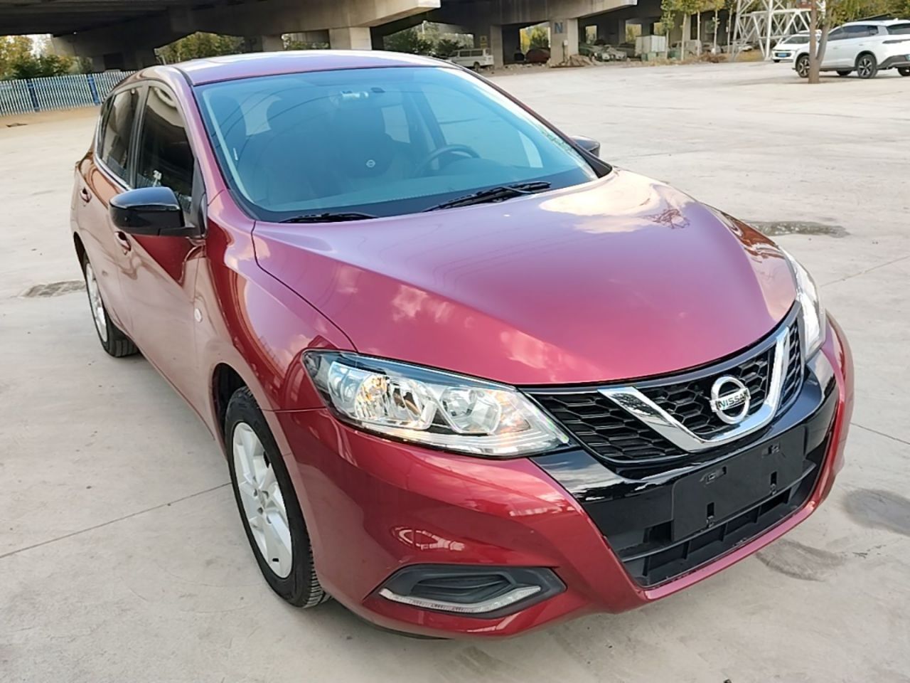 Tiida 2021 1.6L CVT photo 3