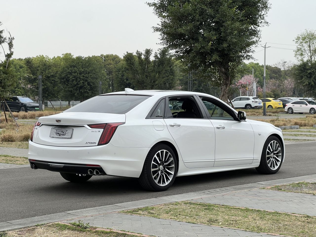 CT6 2022 28T Premium photo 4