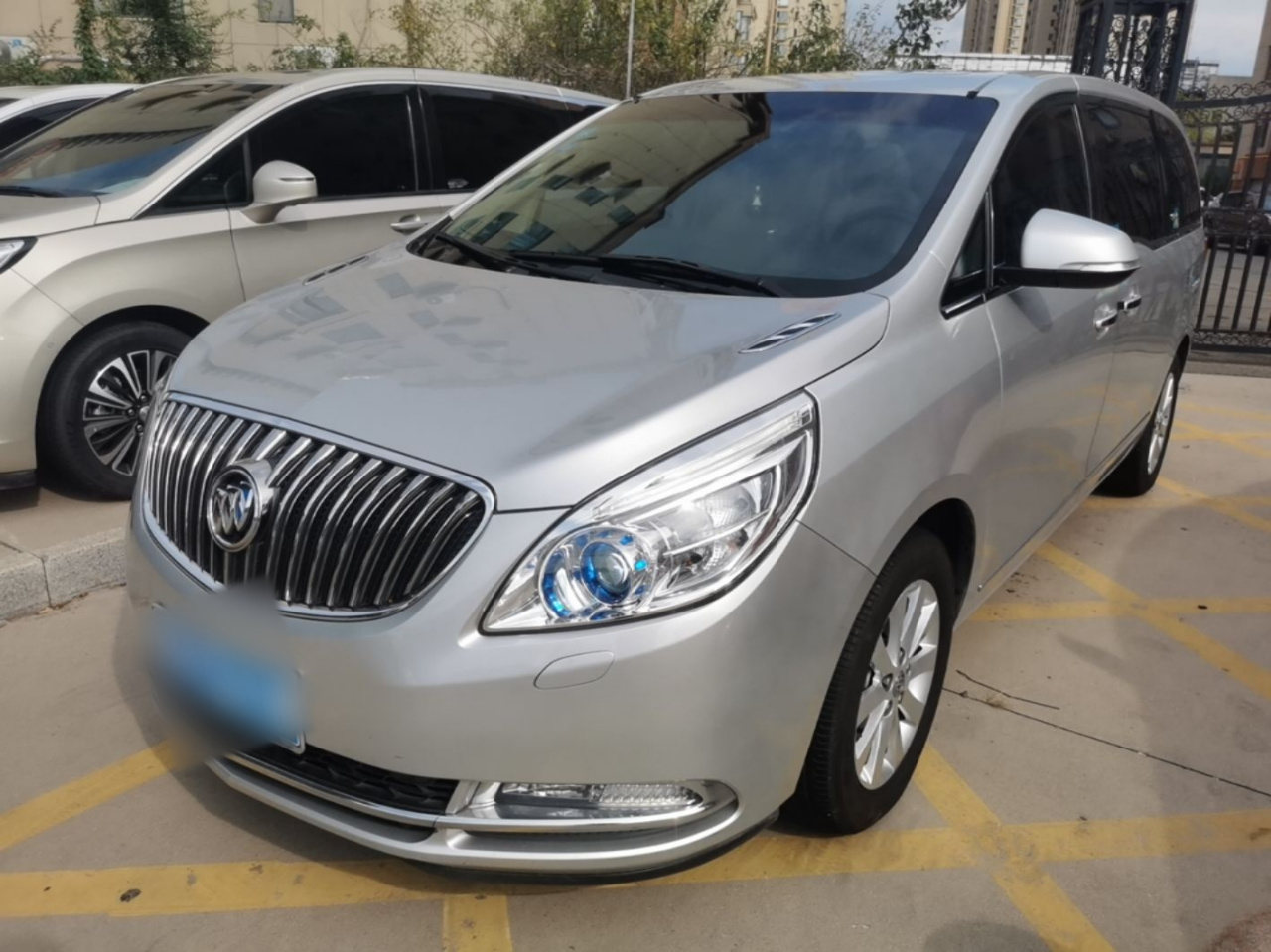 GL8 2014 2.4L LT Luxury Business Executive