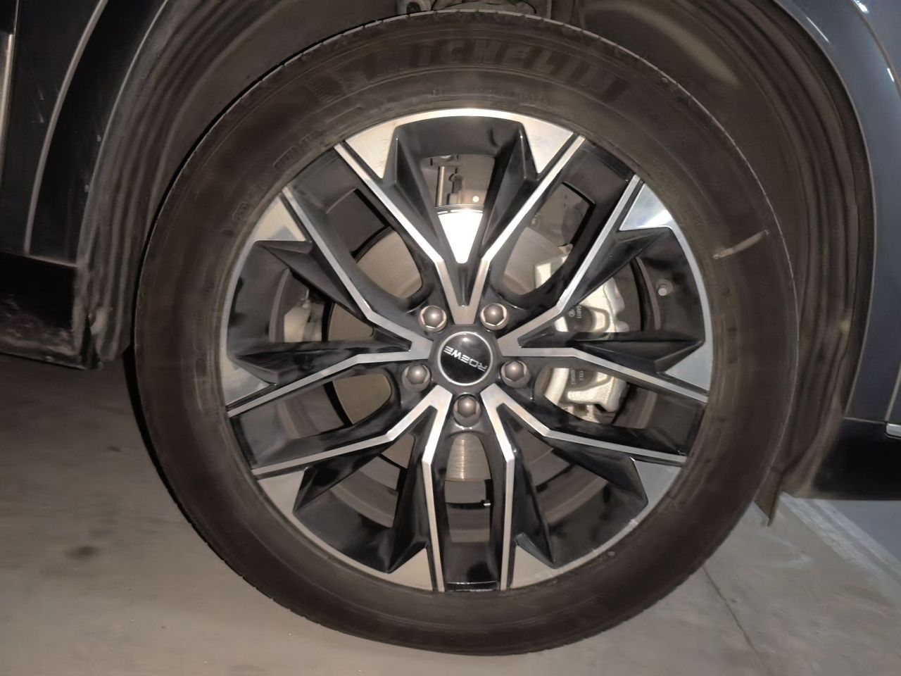 RX9 2023 2.0T RWD photo 5