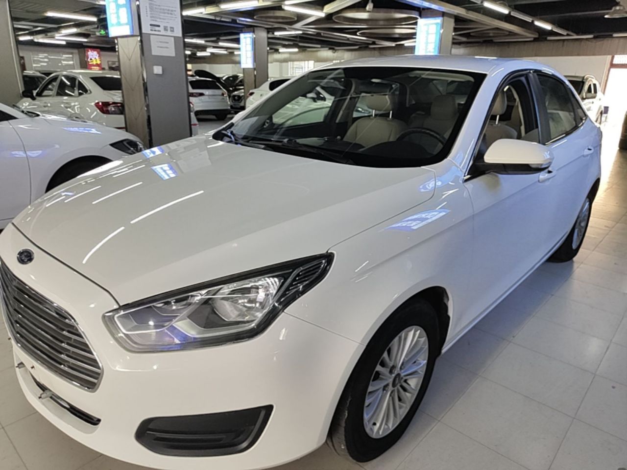 Escort 2017 Facelift 1.5L AT Comfort