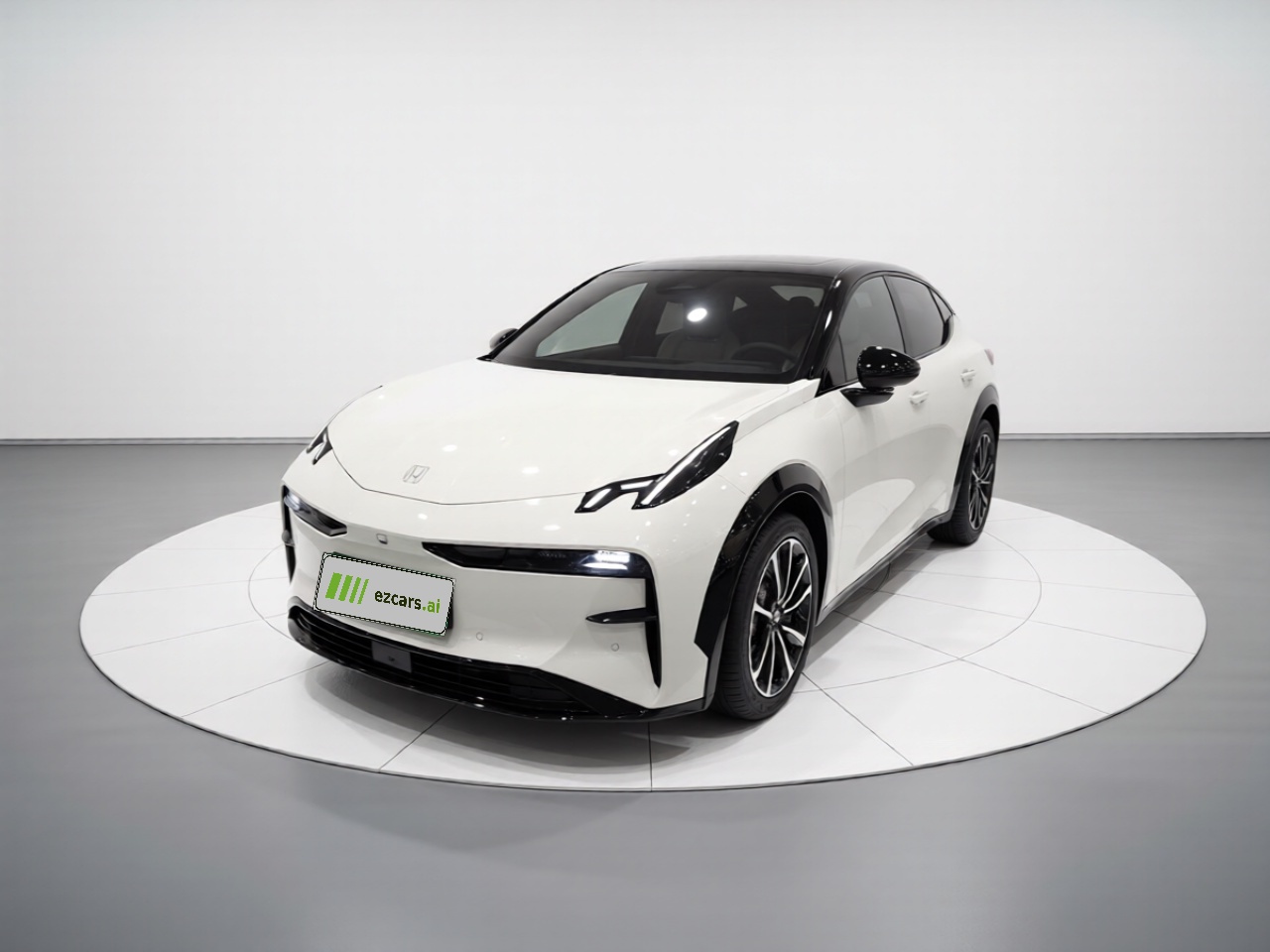 X 2023 AWD YOU 4-Seater