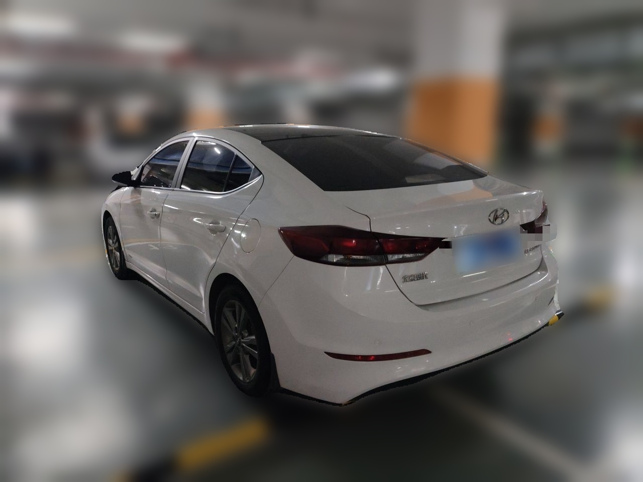 Elantra 2016 1.6L MT Smart photo 4