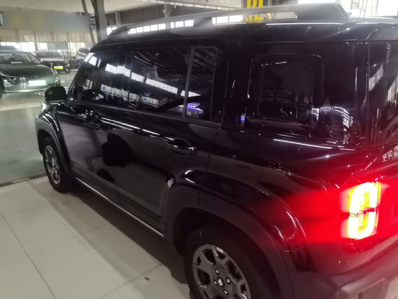 Plus 2025 Flagship 5-Seater photo 4