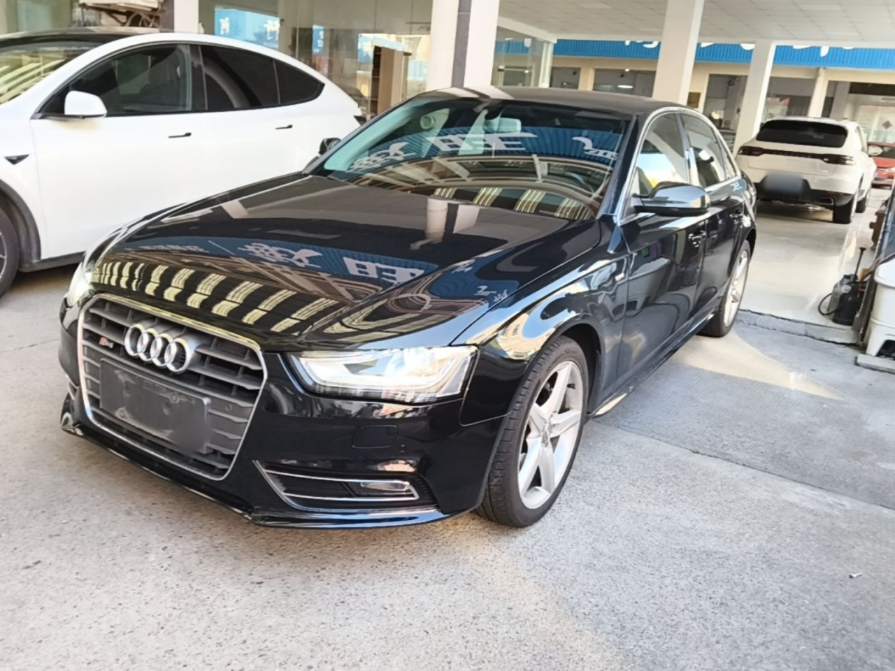 A4L 2015 35 TFSI AT Standard