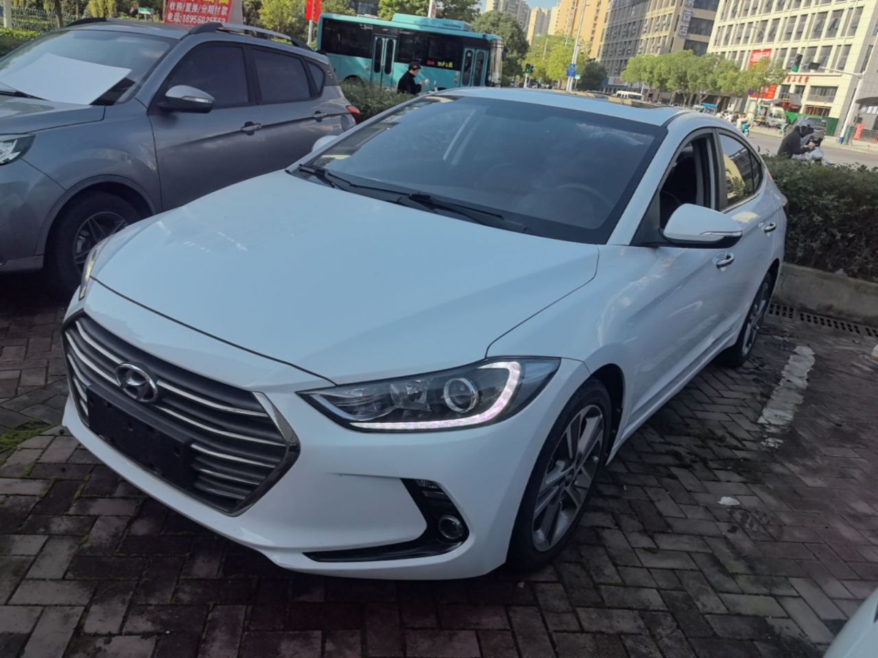 Elantra 2016 1.6L AT Smart Elite