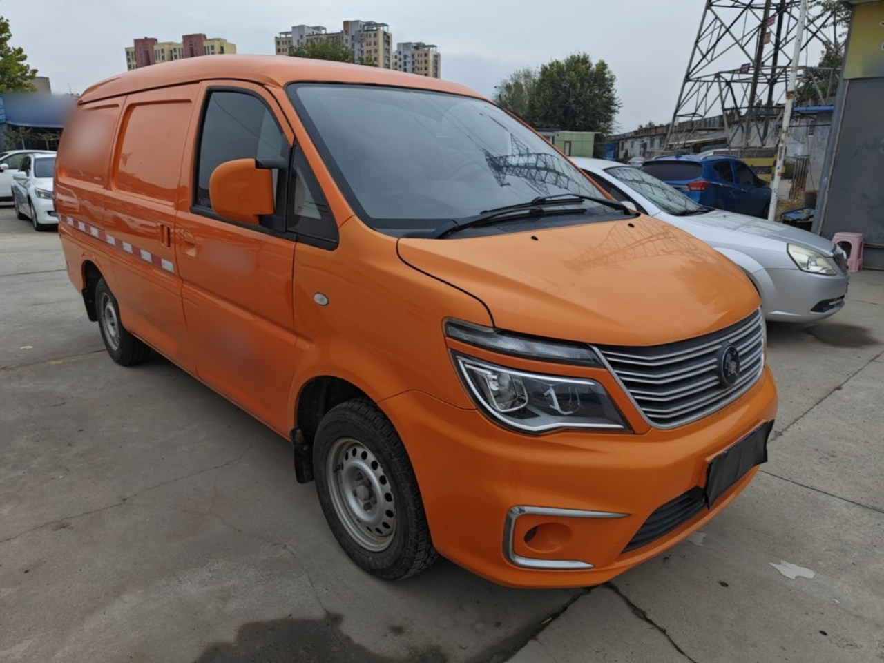 Lingzhi 2022 V3 1.6L 2-Seater photo 3