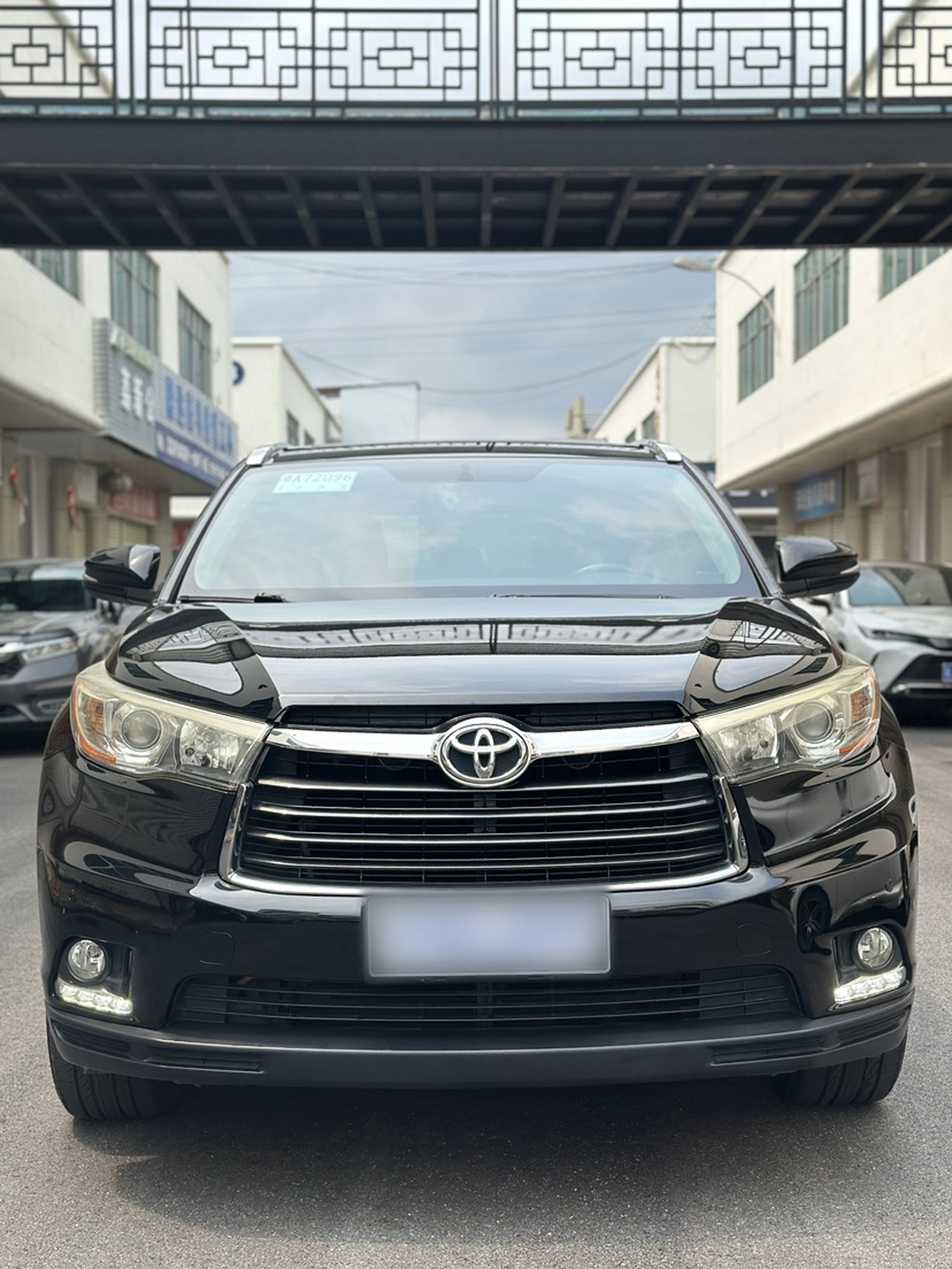 Highlander 2015 2.0T AWD Luxury 7-Seater photo 2