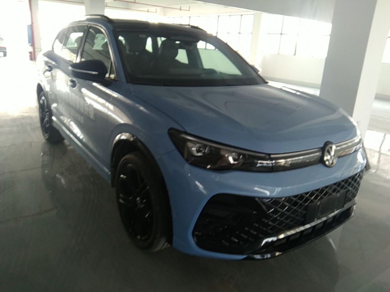 Tiguan L 2026 PRO 380TSI AWD R-Line Smart Premium photo 3