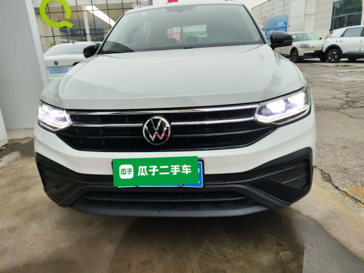 Tiguan L 2024 300TSI AT RWD photo 2