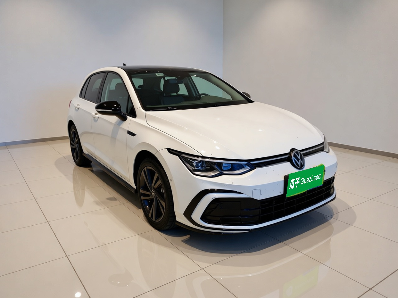 Golf 2023 Facelift 280TSI DSG R-Line Lite photo 3