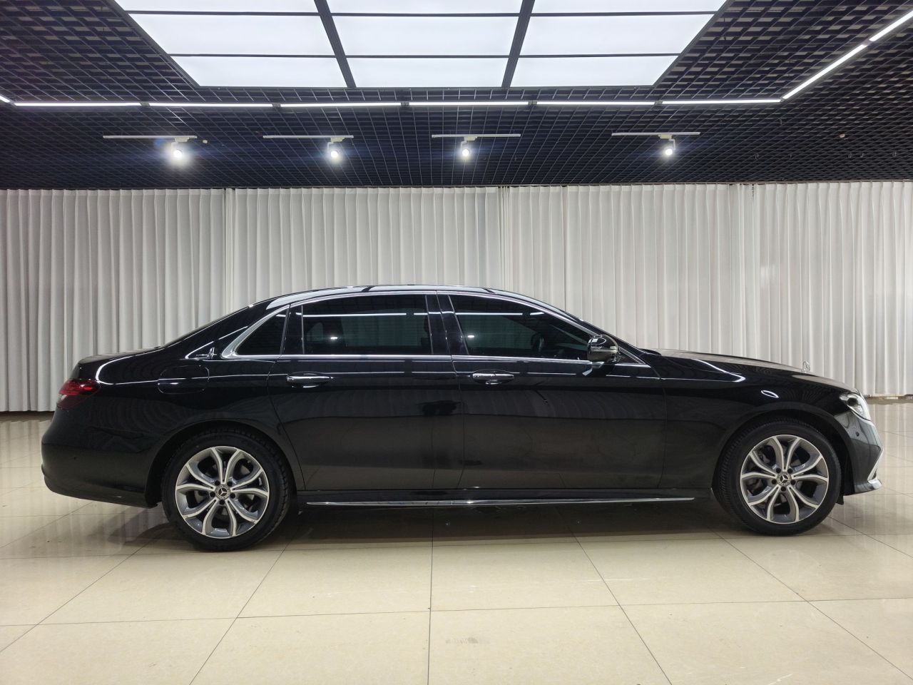 E-Class 2021 E 300 L Sport Fashion photo 4
