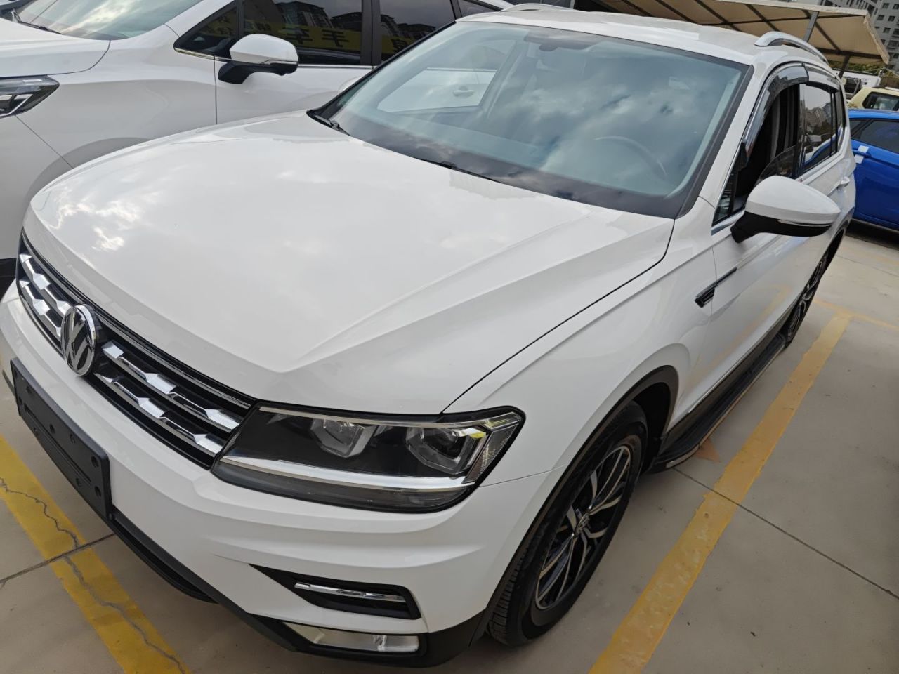 Tiguan L 2017 330TSI AT RWD Comfort