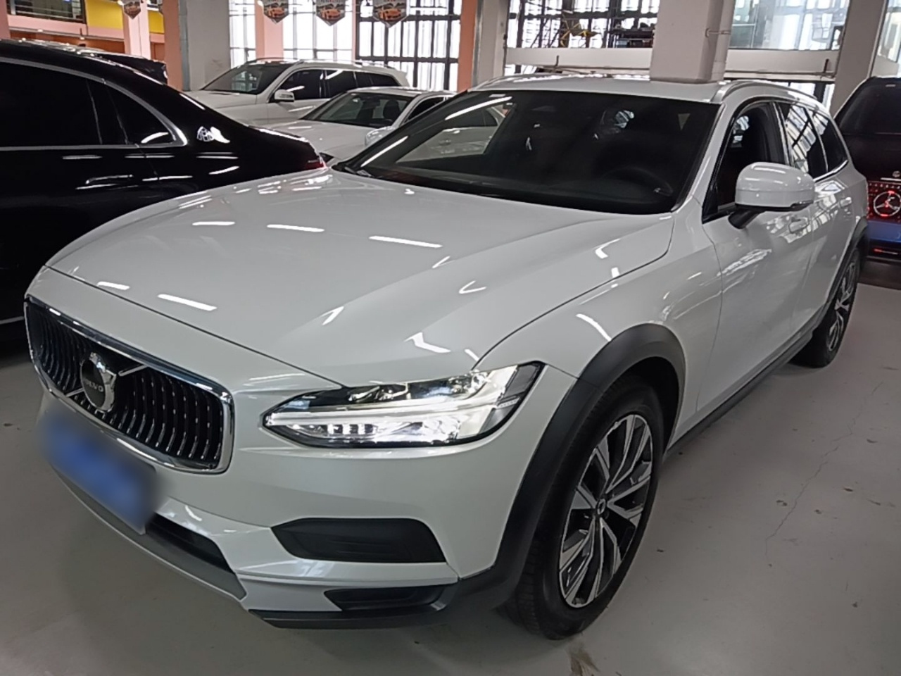 V90 2024 Cross Country B5 AWD