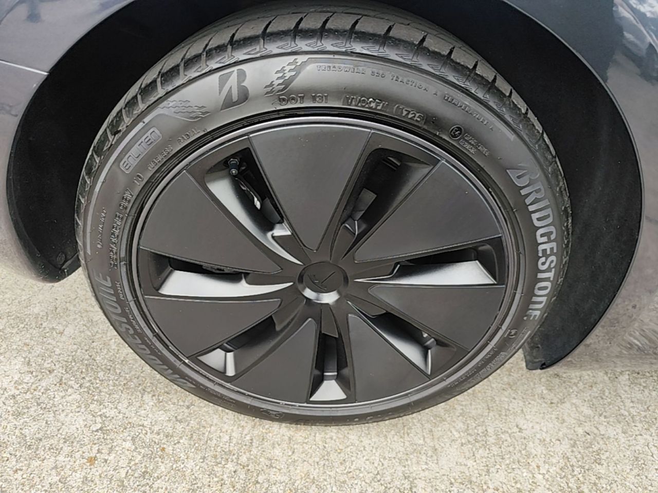 Model 3 2025 RWD photo 3