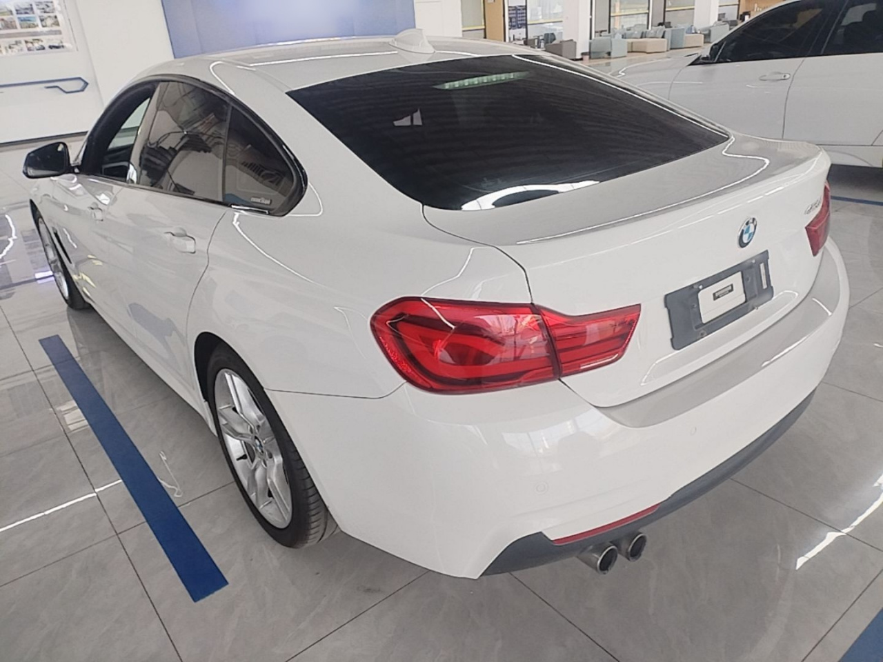 4 Series 2017 425i Gran Coupe Leading M Sport Package photo 4
