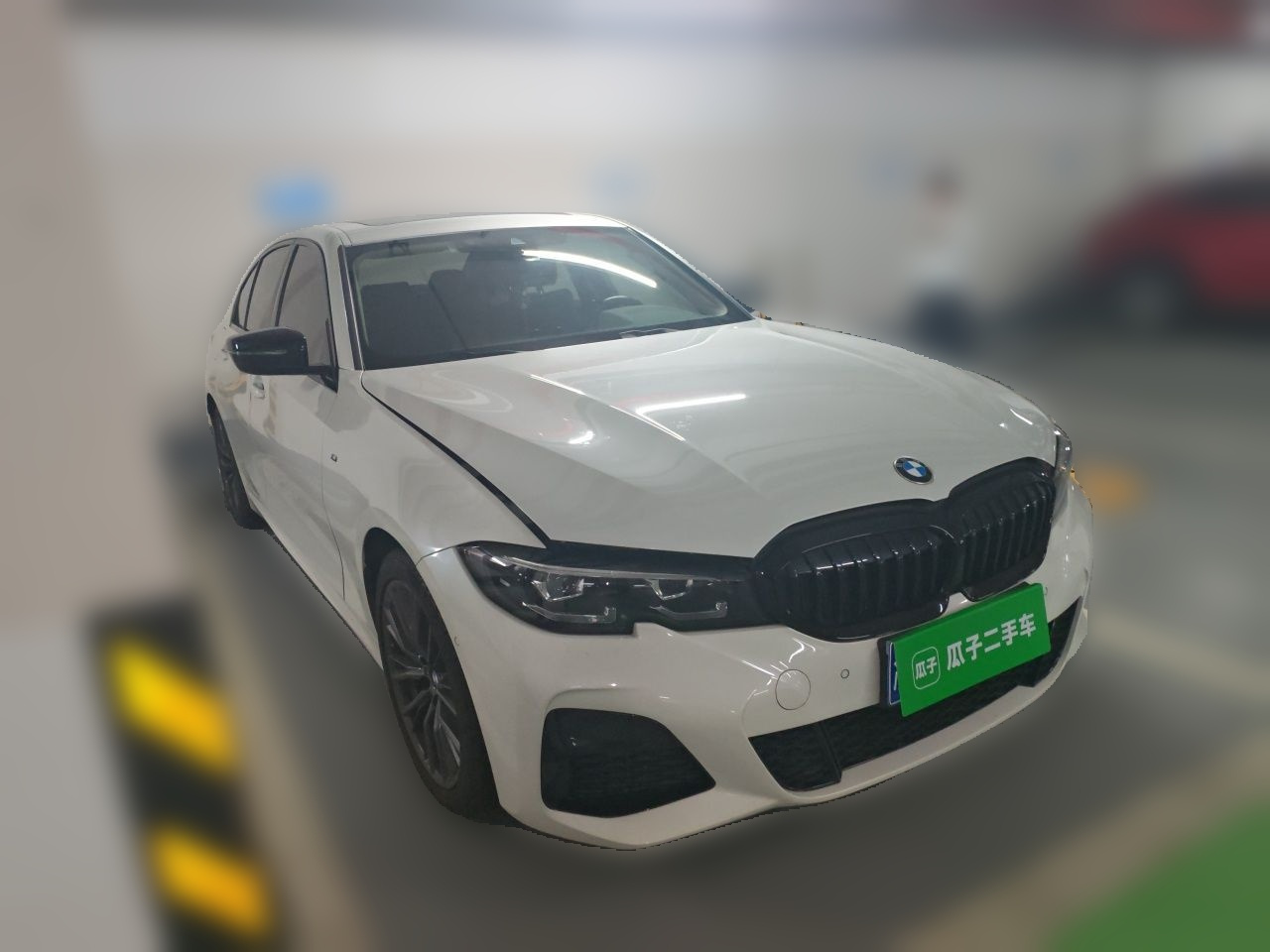 3 Series 2022 325i M M Sport Night Package photo 3