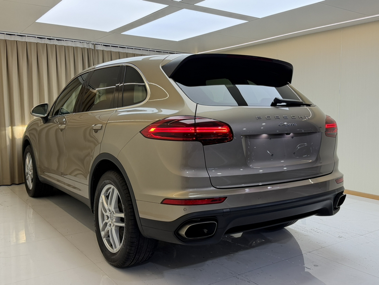 2016 Cayenne 3.0T photo 4