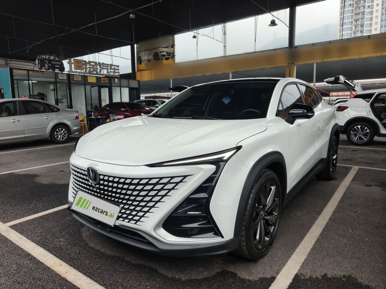 UNI-T 2020 1.5T Premium