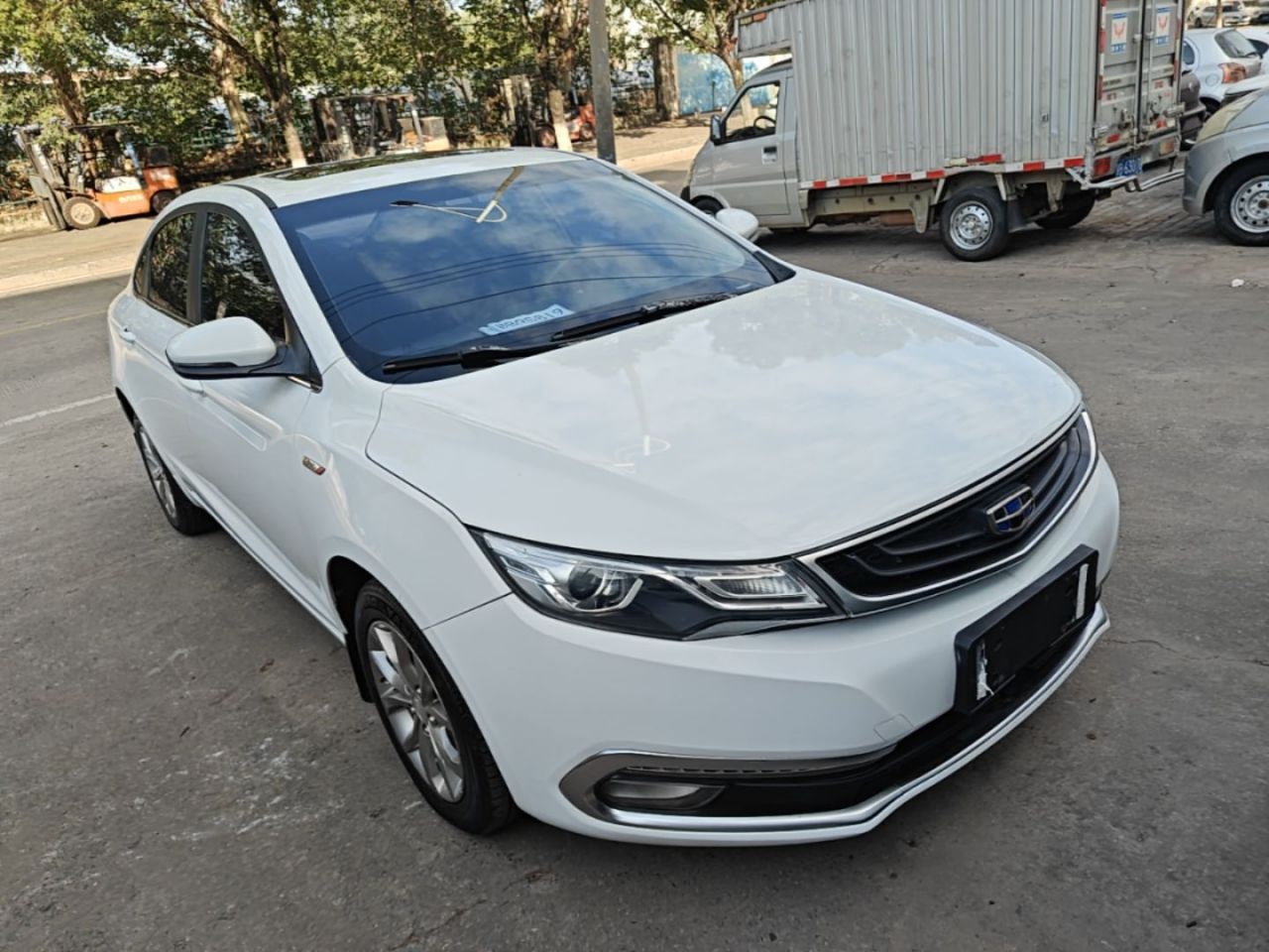 Emgrand GL 2017 1.3T DCT Elite photo 3