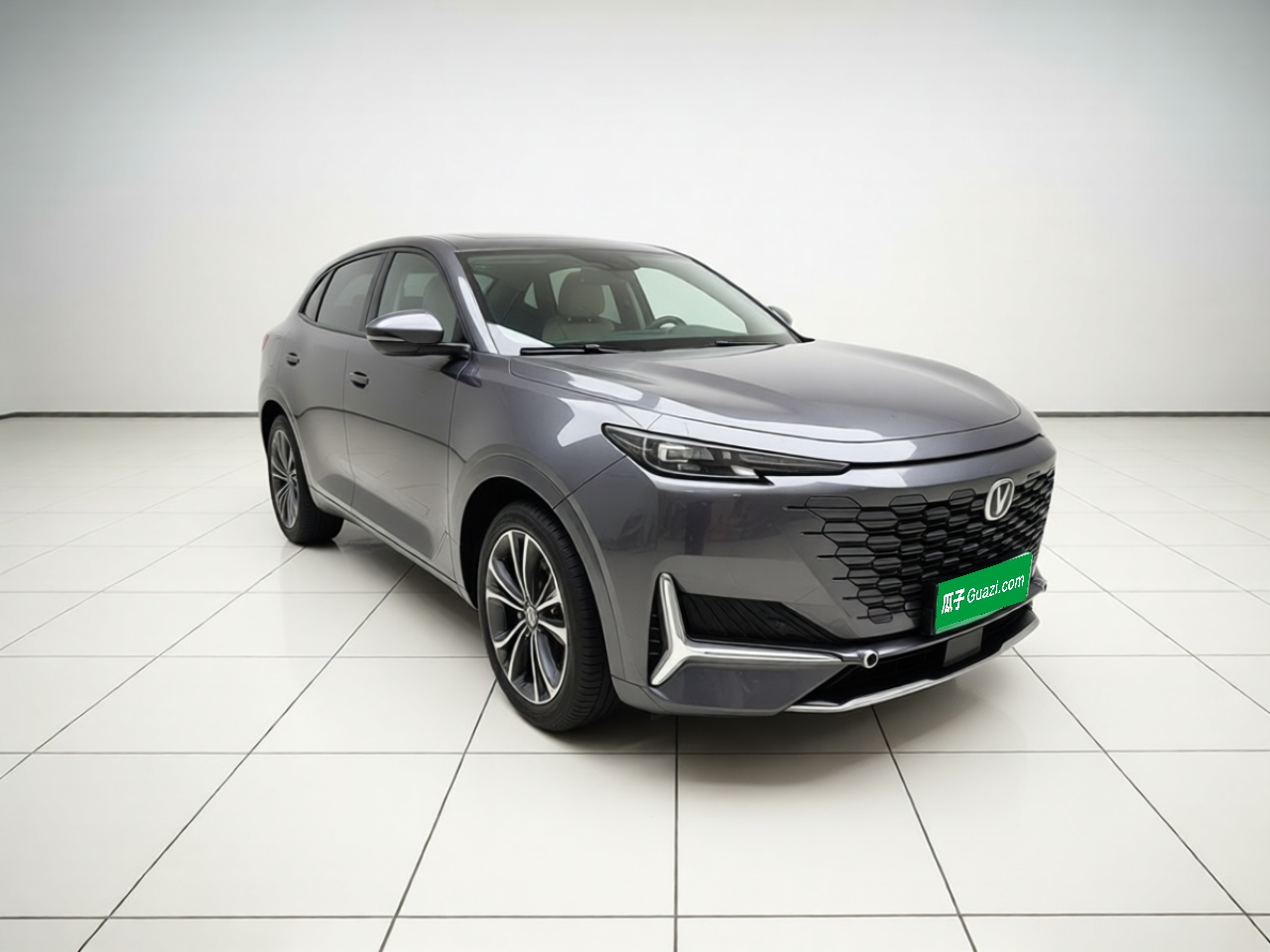 UNI-K 2021 2.0T Premium photo 3