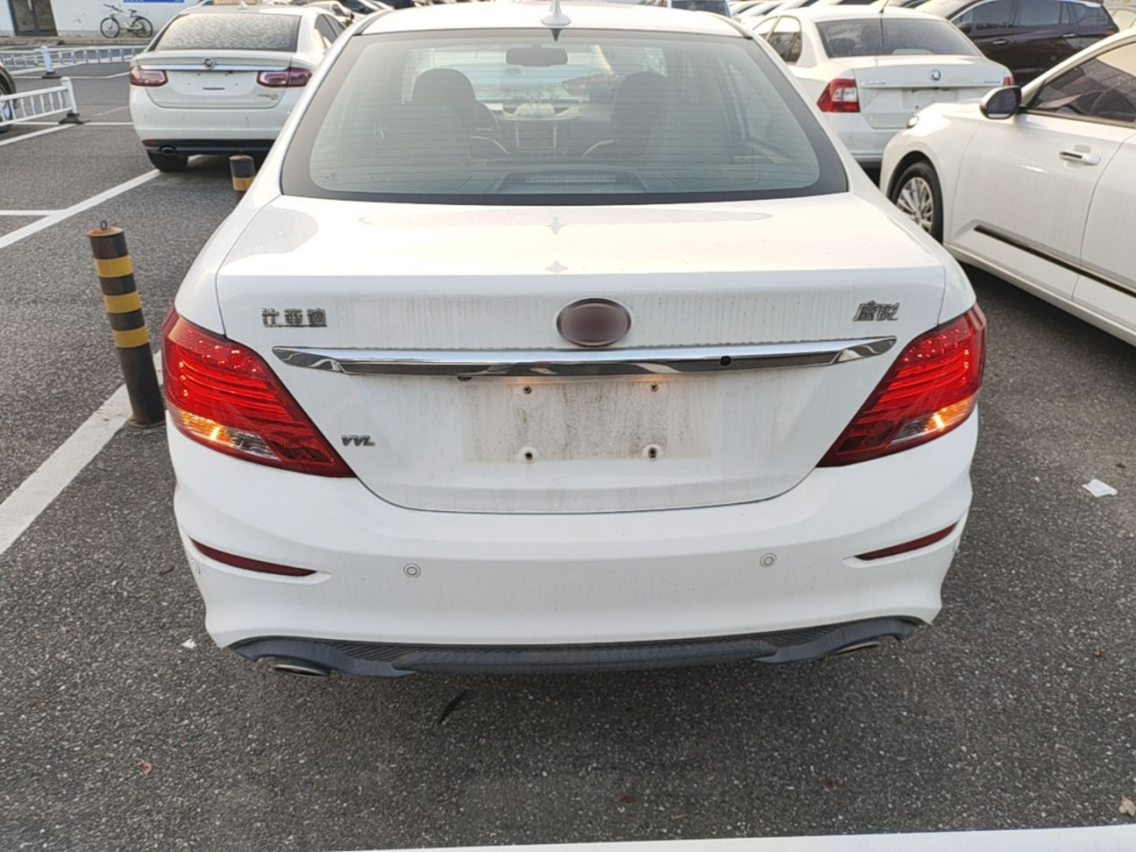2016 1.5L MT Elite photo 5