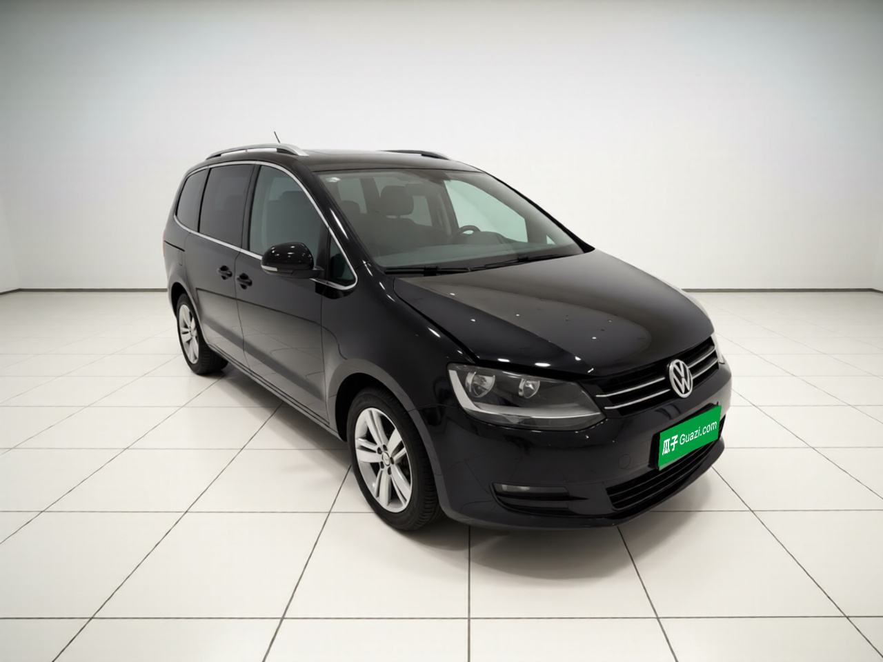 2018 380TSI 7-Seater photo 3