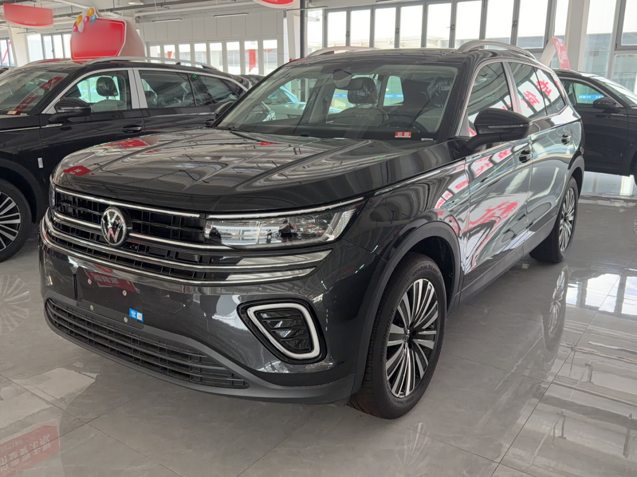 2025 330TSI Elite