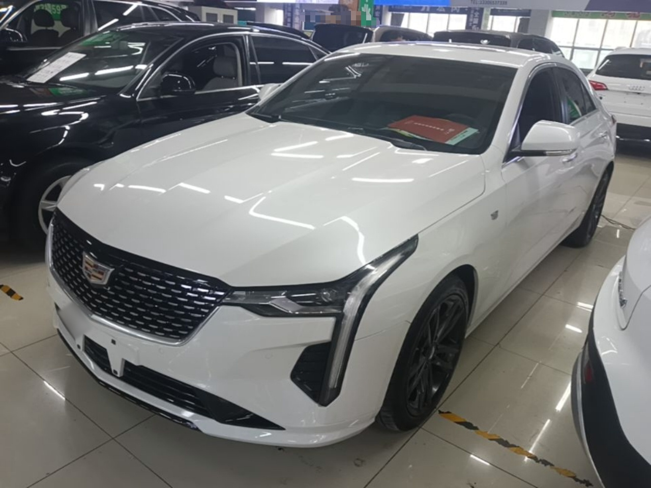 CT4 2023 28T Luxury
