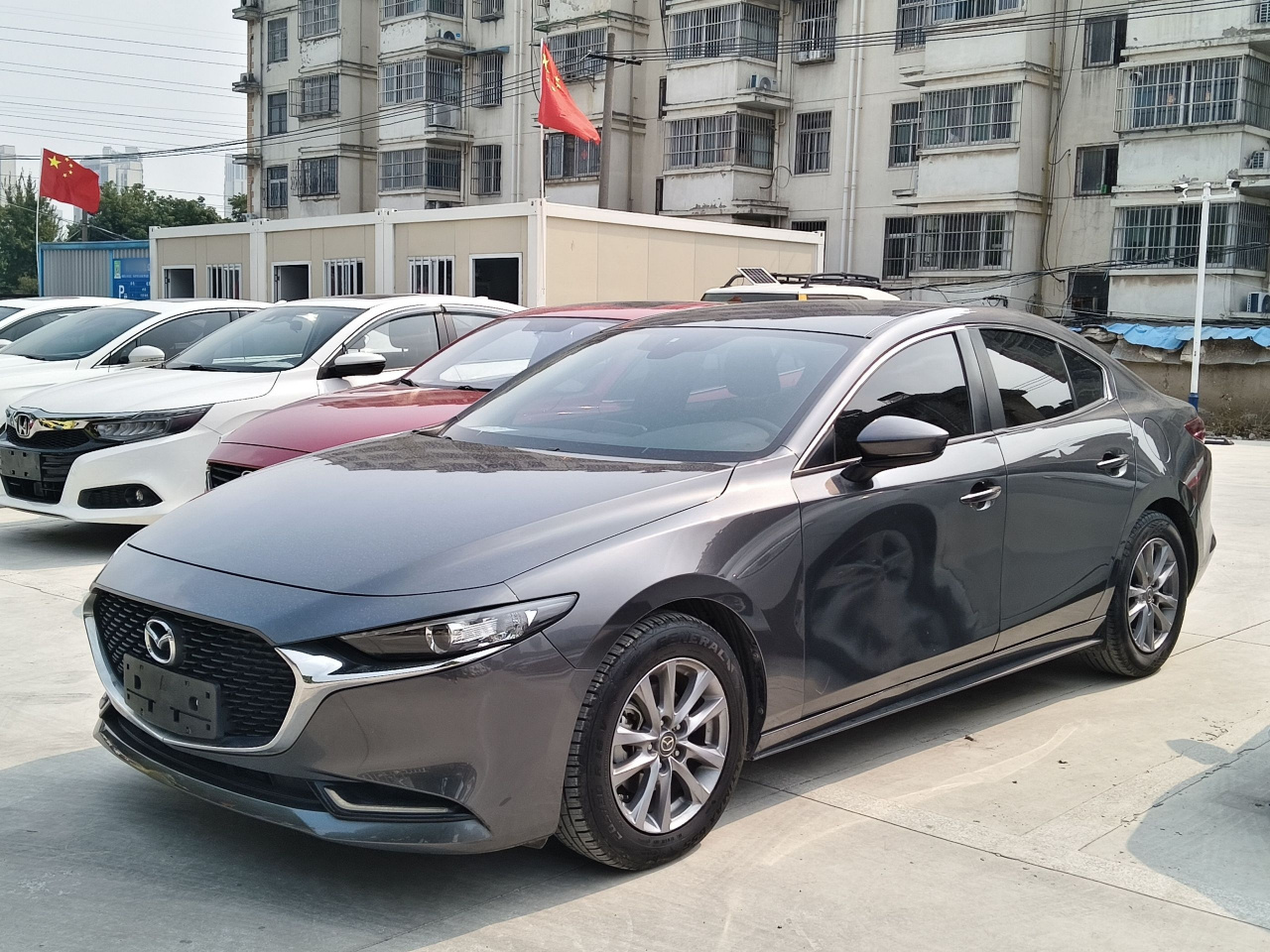 3 Axela 2021 1.5L AT