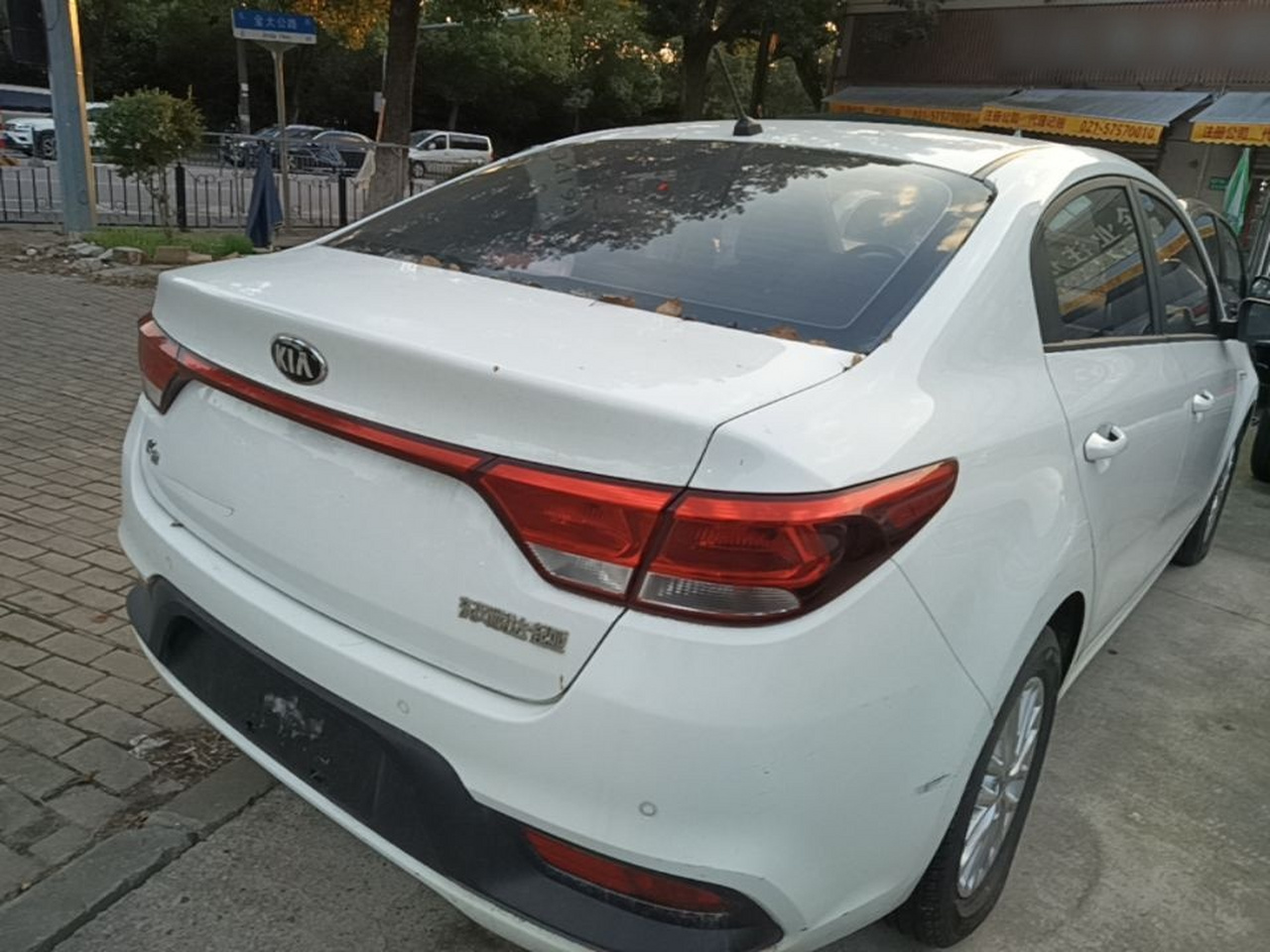 K2 2017 Sedan 1.4L MT GLS photo 4