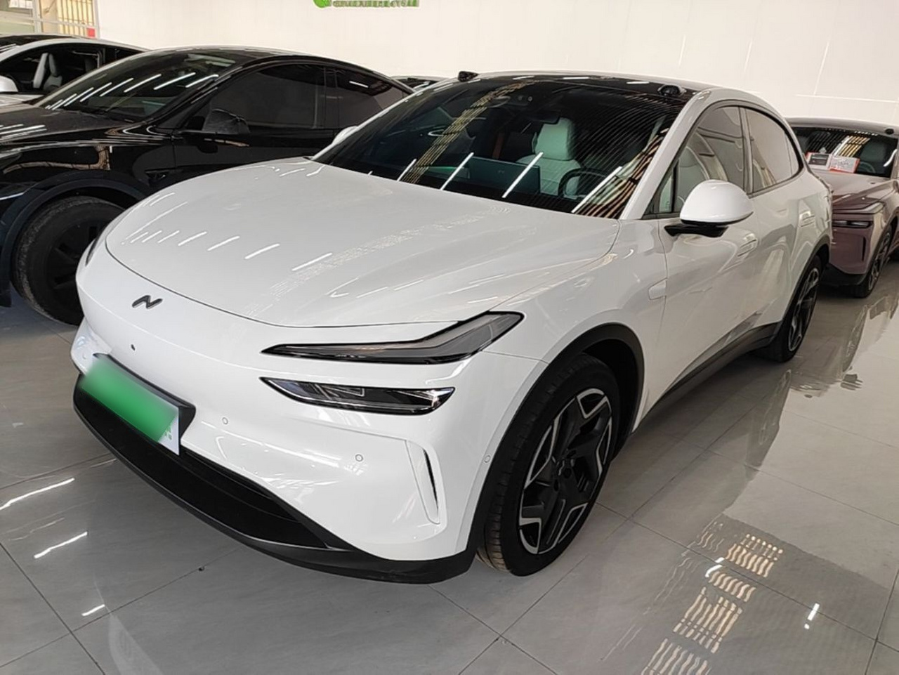 L60 2024 60kWh RWD