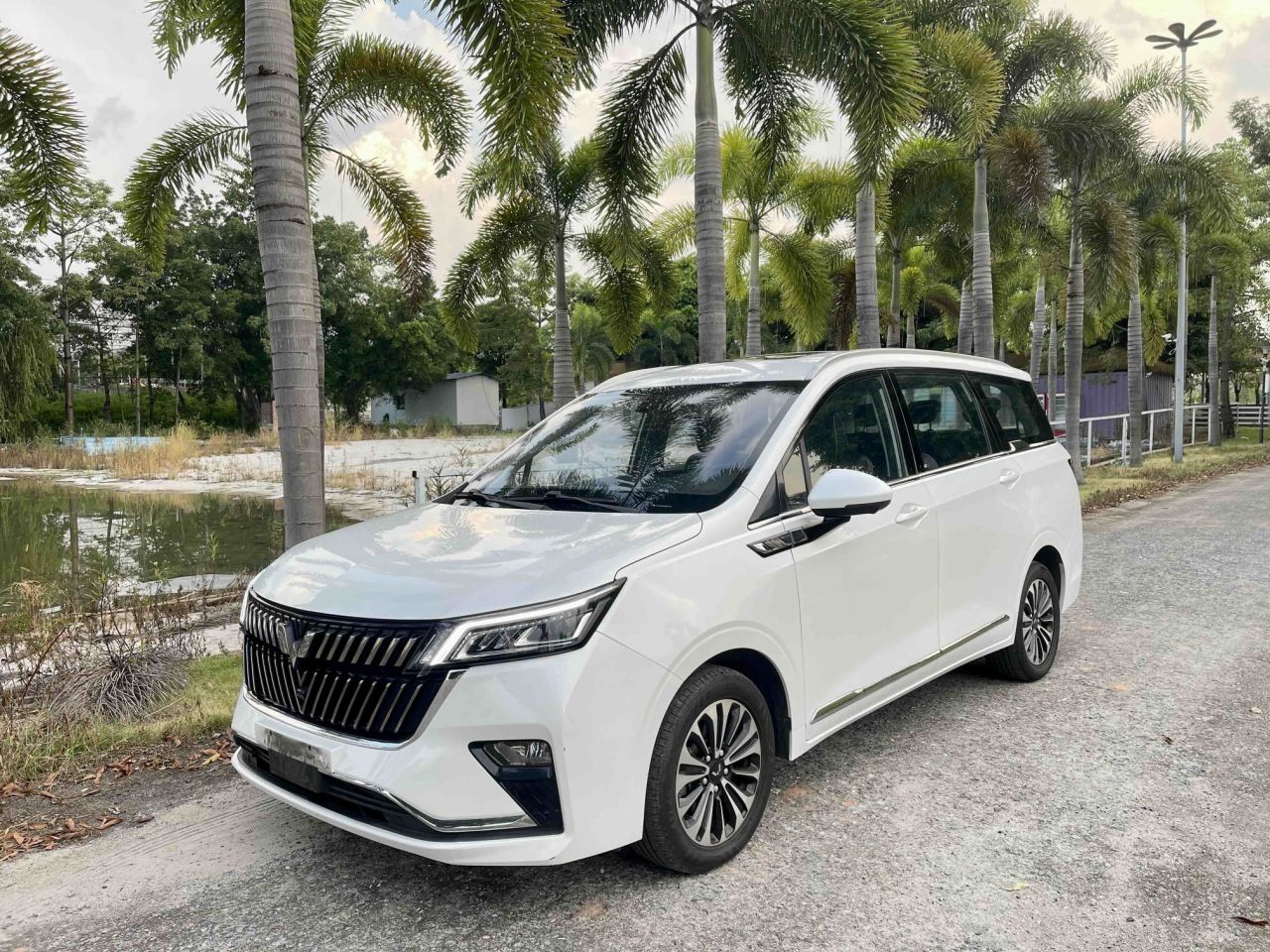 Wuling 2022 1.5T CVT Exclusive Flagship