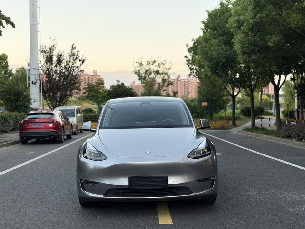 Model Y 2021 Long Range AWD photo 4