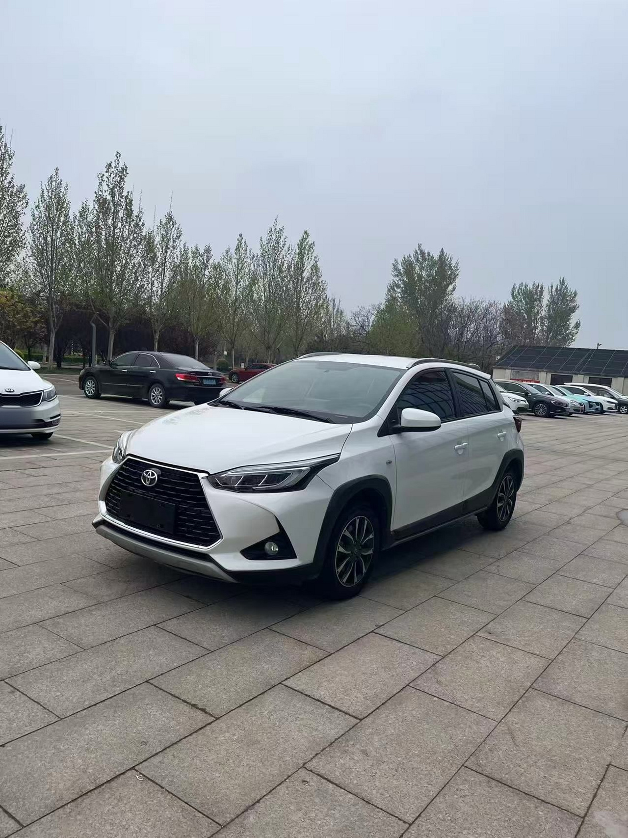 YARiS L 2021 X 1.5L CVT Luxury