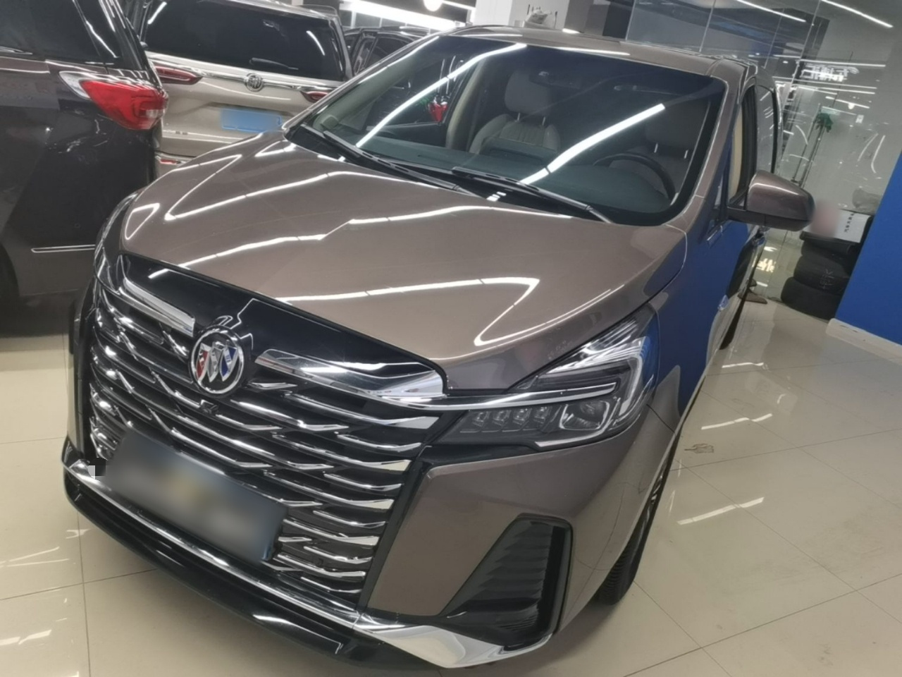 GL8 2023 Facelift Luxury