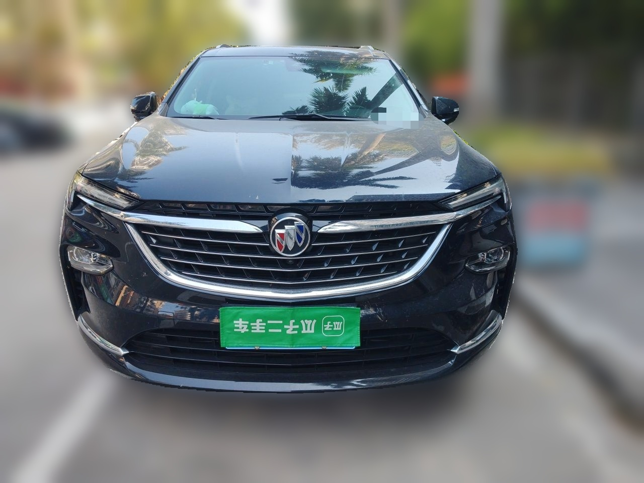 2022 652T AWD Premium 7-Seater photo 2