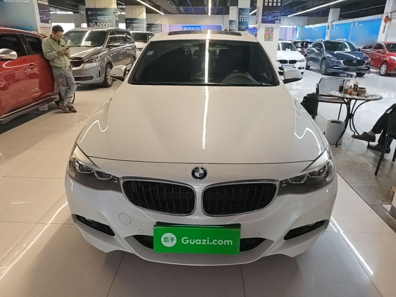 3 SeriesGT 2019 320i M Sport Package photo 2