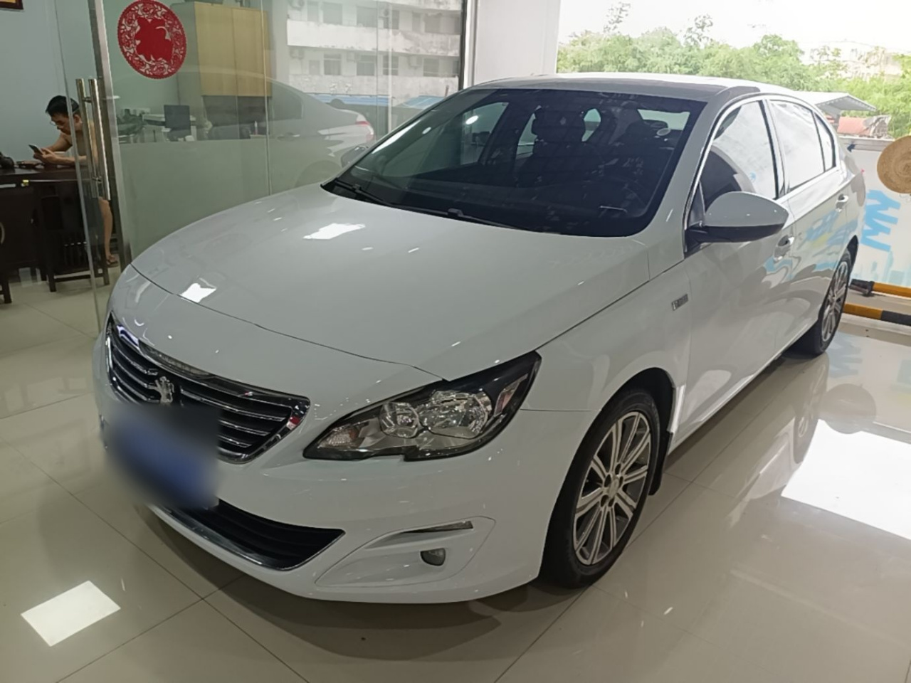 408 2016 1.6T AT Luxury