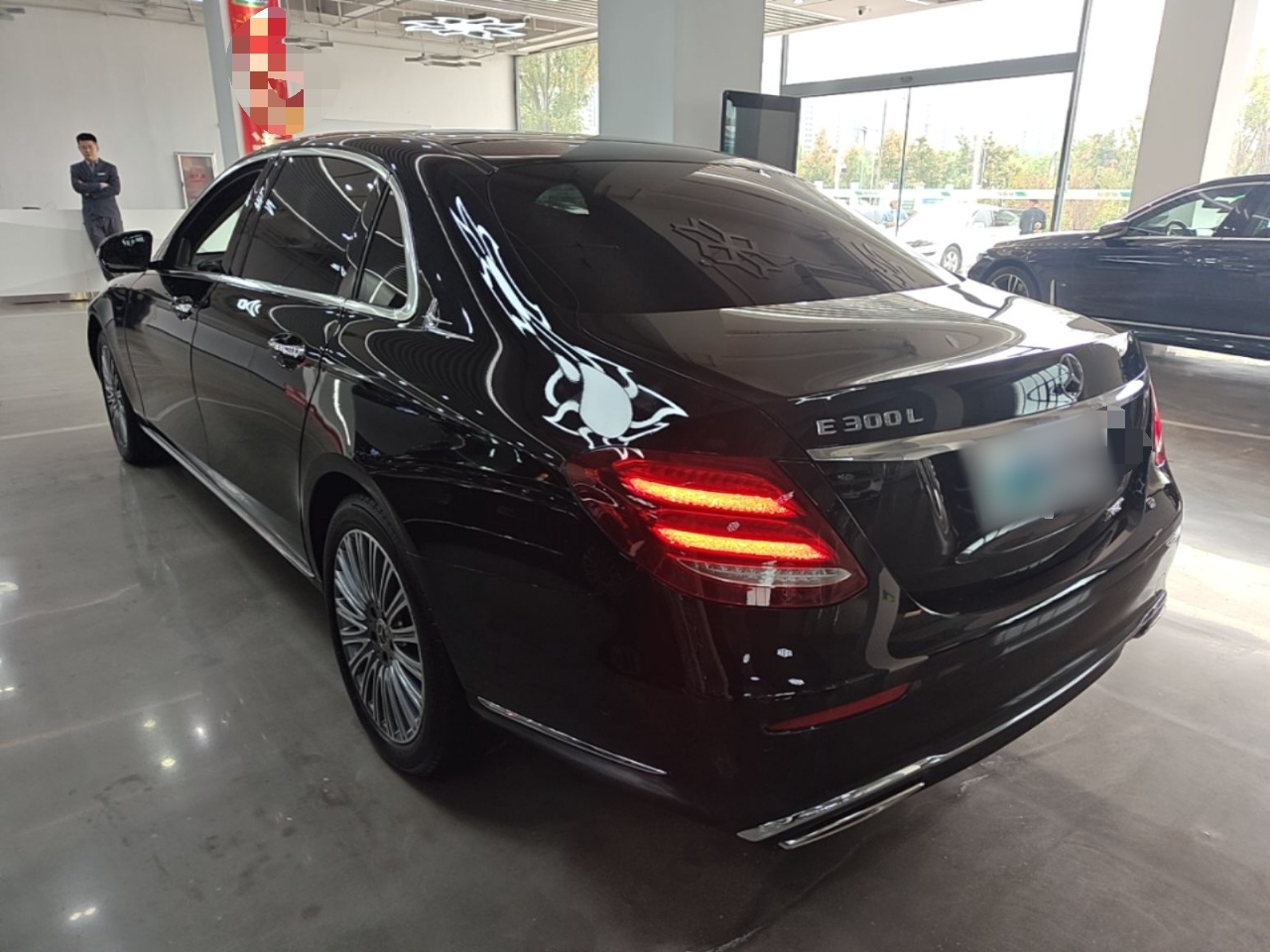 E-Class 2020 E 300 L Luxury photo 4