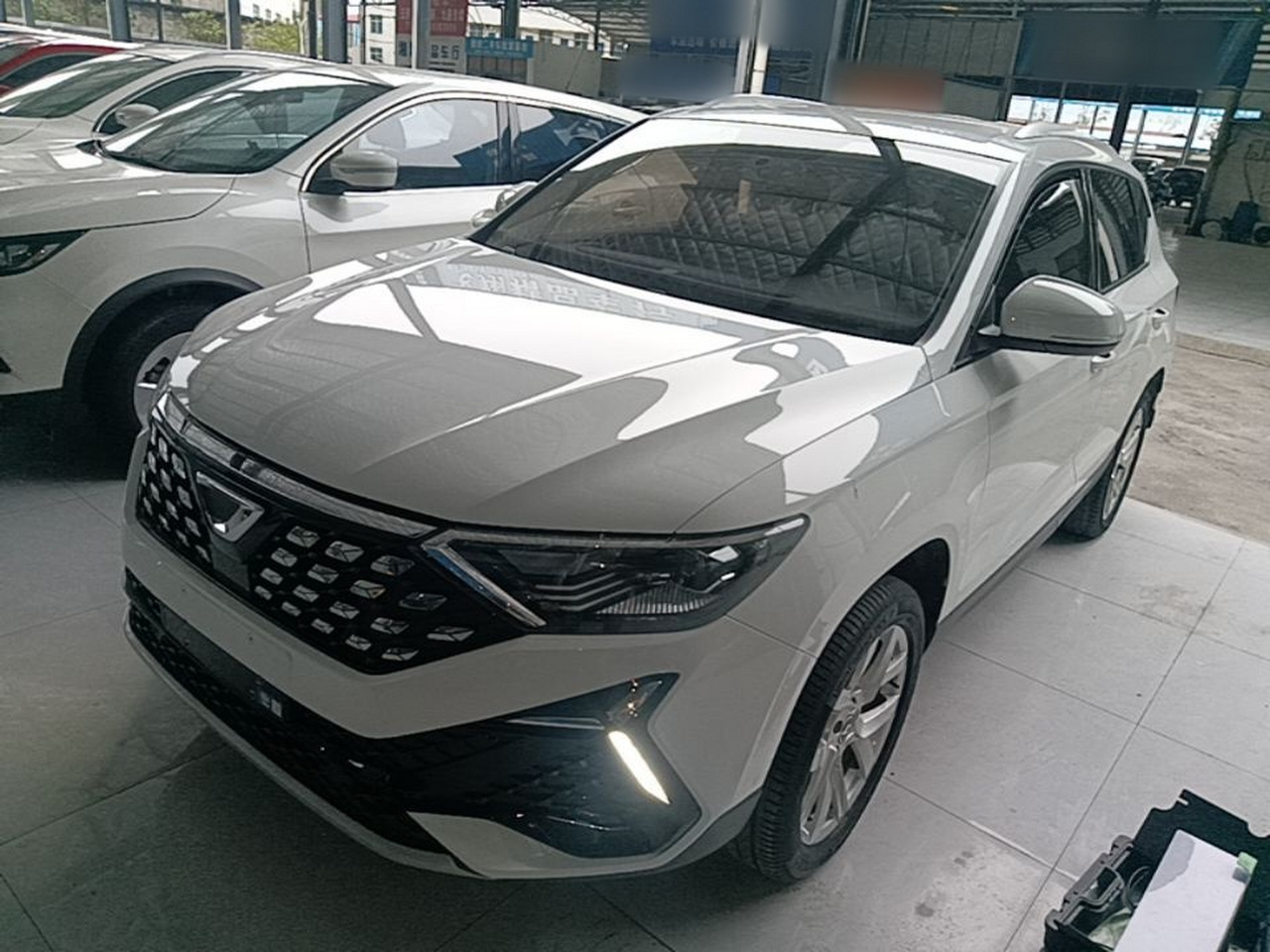 VS5 2023 280TSI AT Progressive