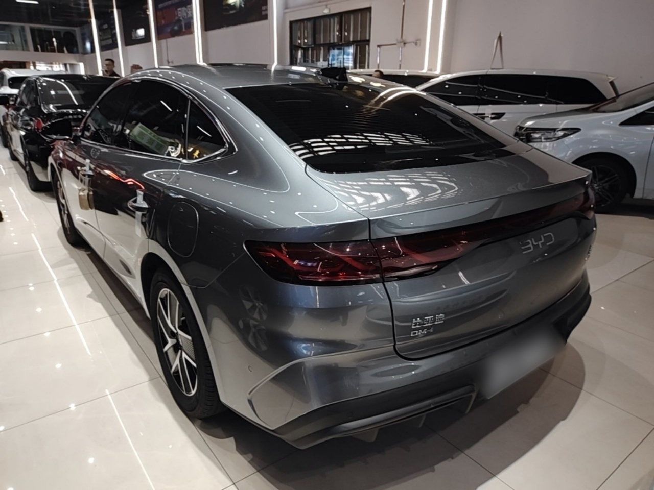 Qin L 2025 DM-i ADAS 120KM Leading photo 4