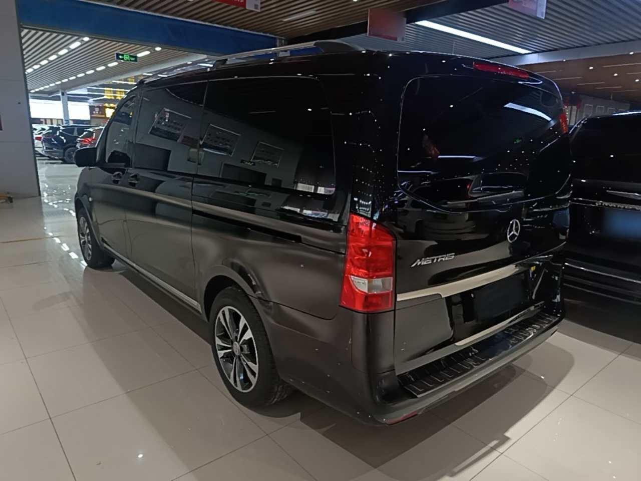 V-Class Parallel Import photo 4