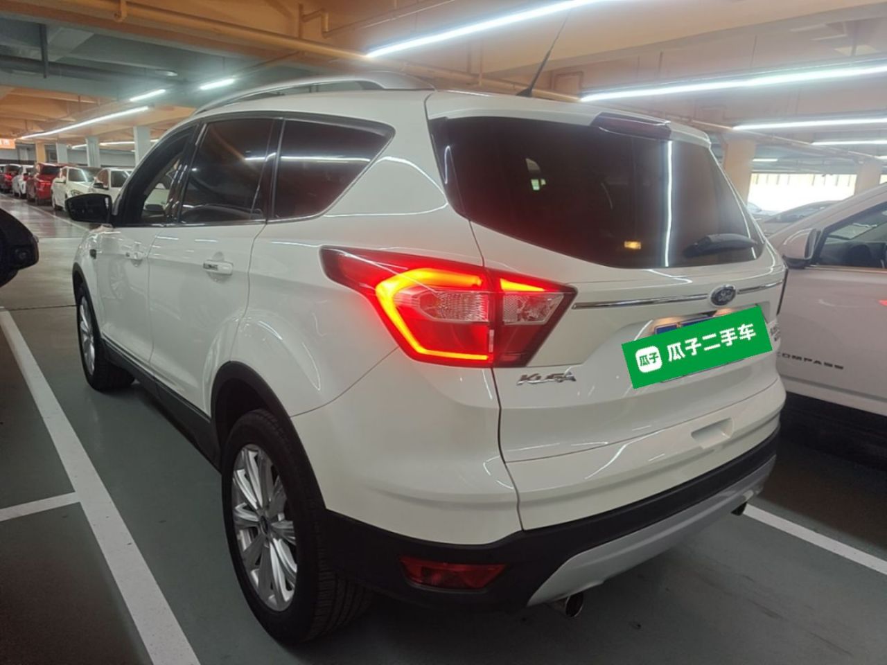 Kuga 2017 EcoBoost 245 AWD photo 4
