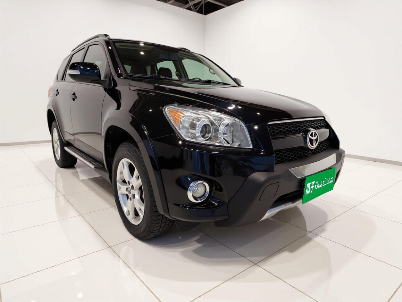 RAV4 2011 2.0L AT Luxury photo 3