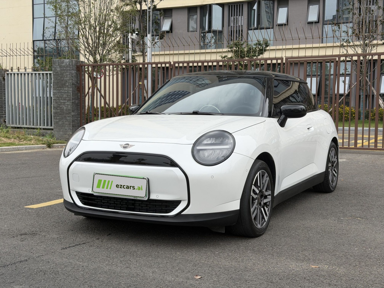 MINI COOPER 2025 Facelift 466km COOPER E Classic