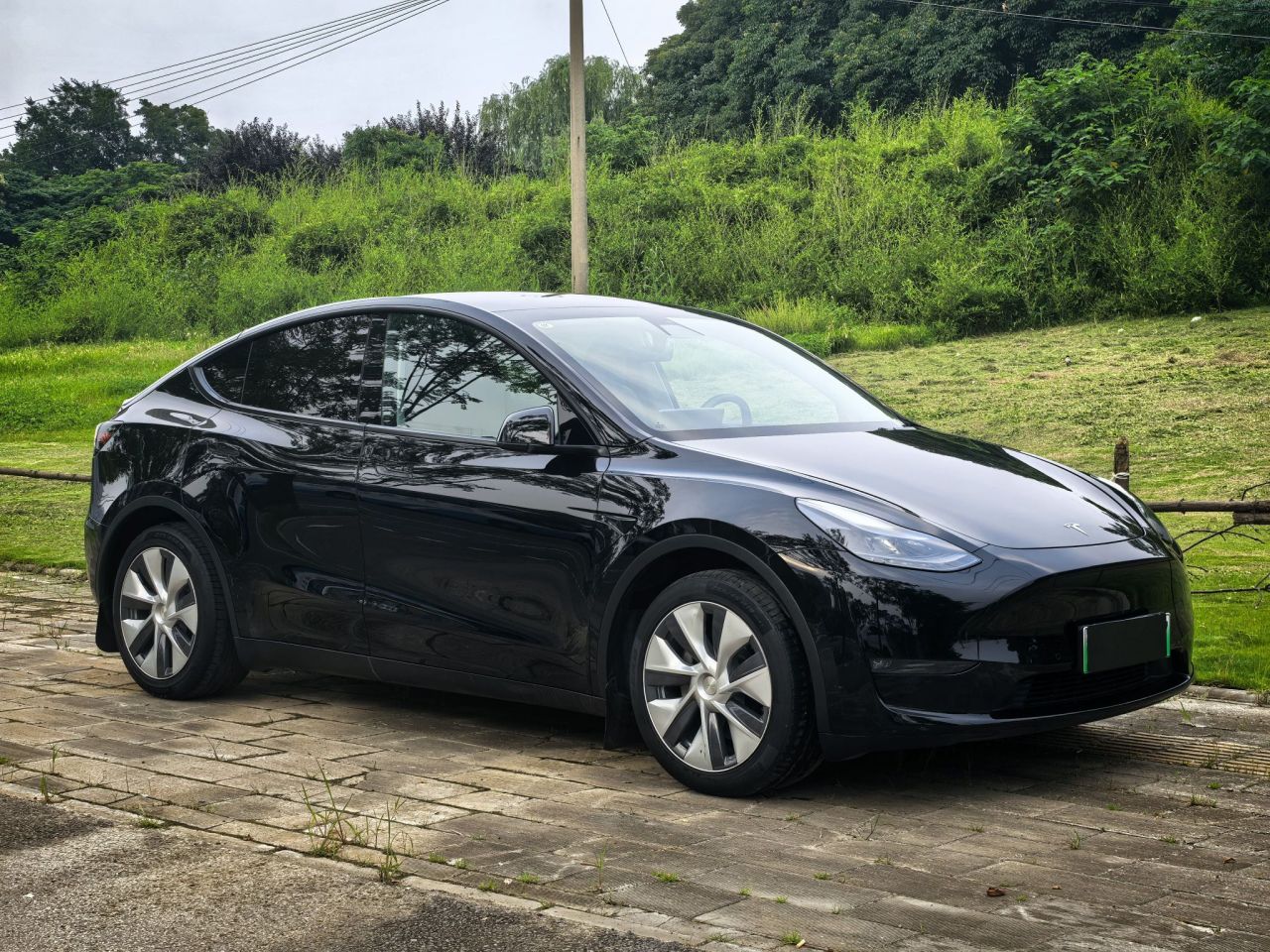 Model Y 2022 RWD photo 3