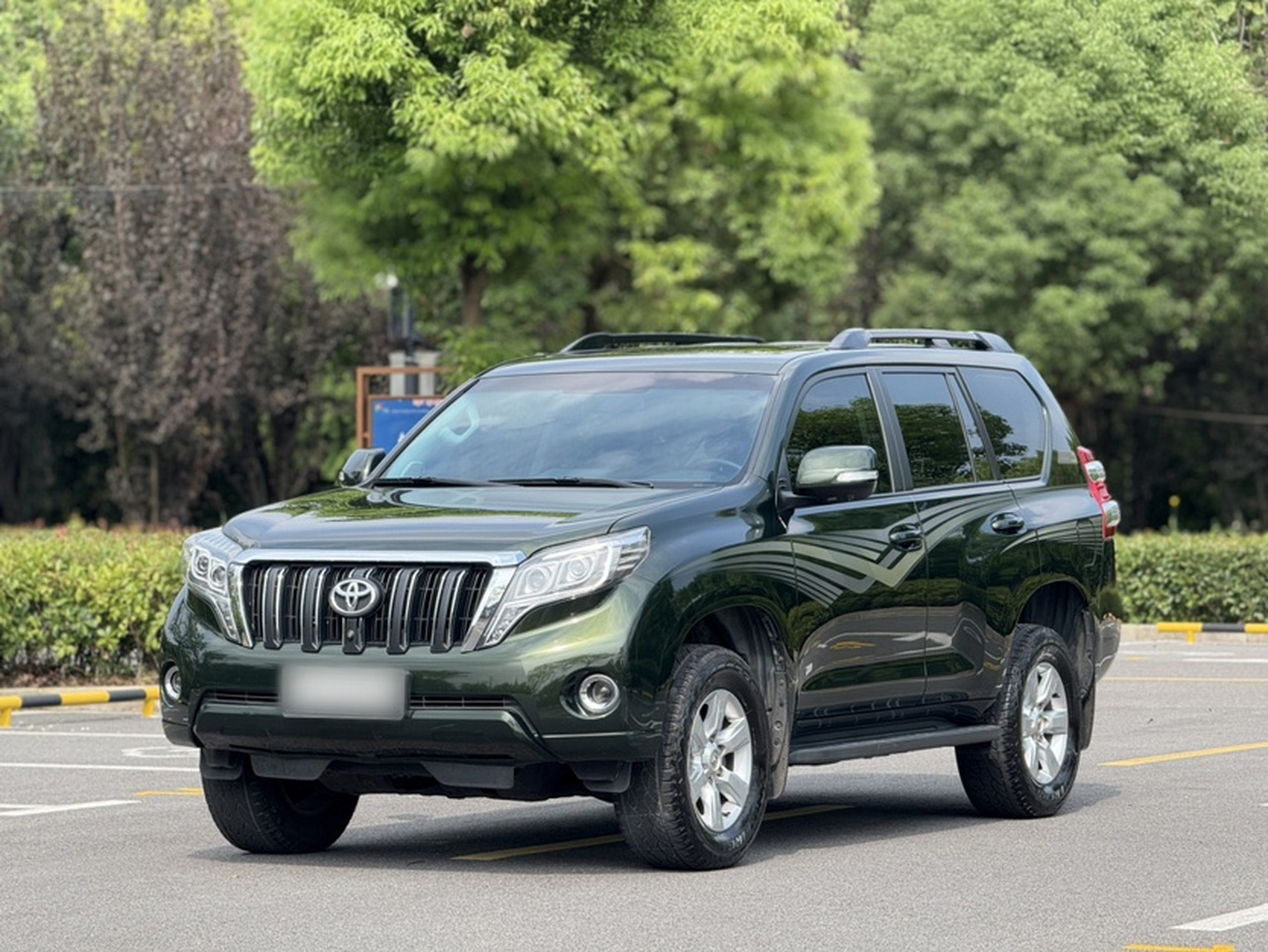 Prado 2016 2.7L AT Standard
